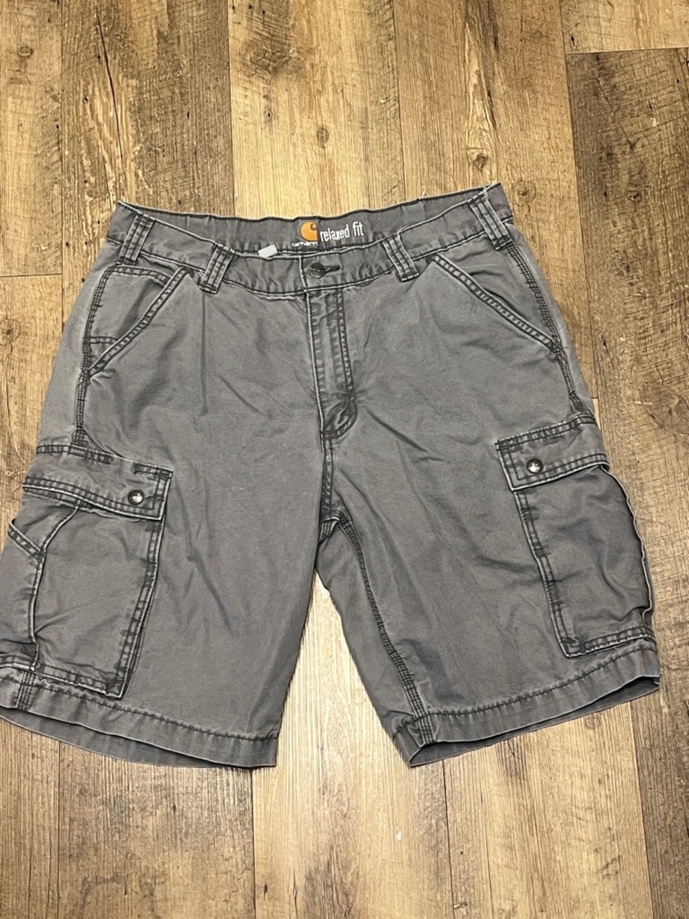 Carhartt Men's Relaxed Fit Gray Cargo Shorts with Multiple Pockets, Size 34💪